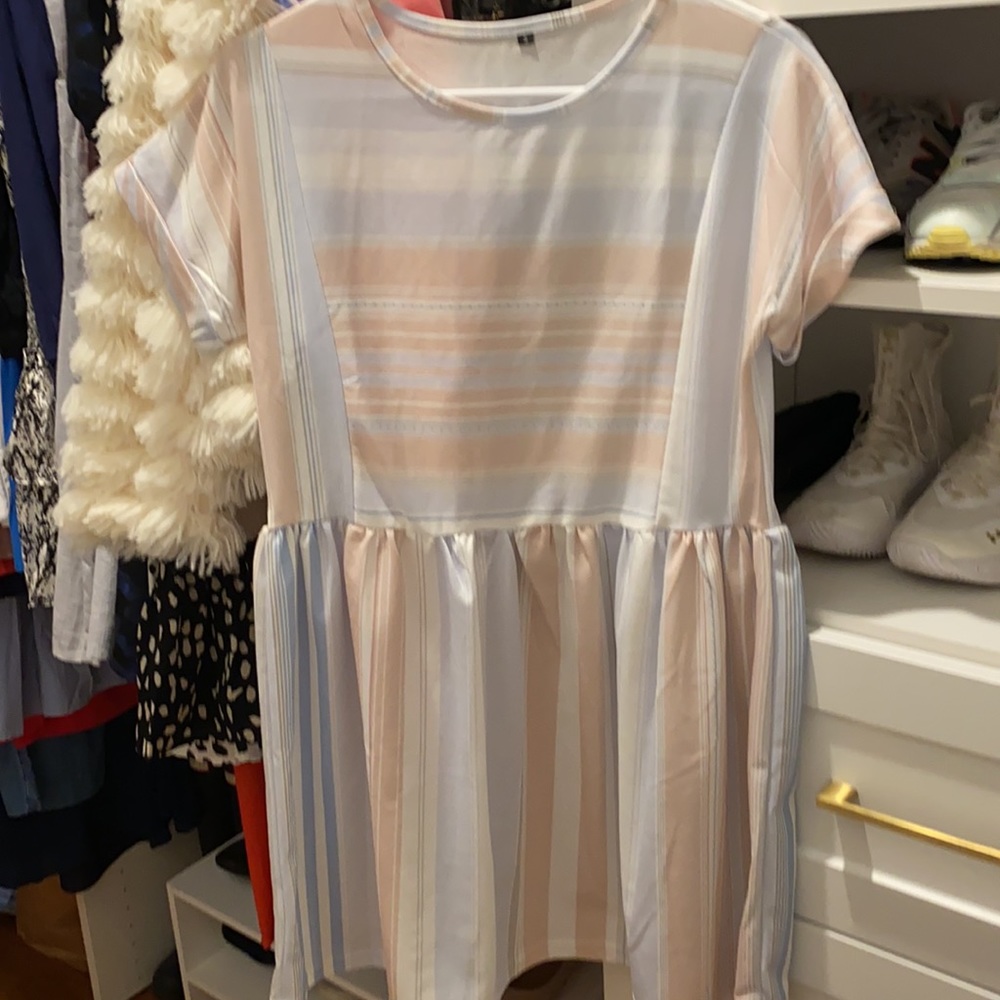 two dresses - Picture 2 of 7